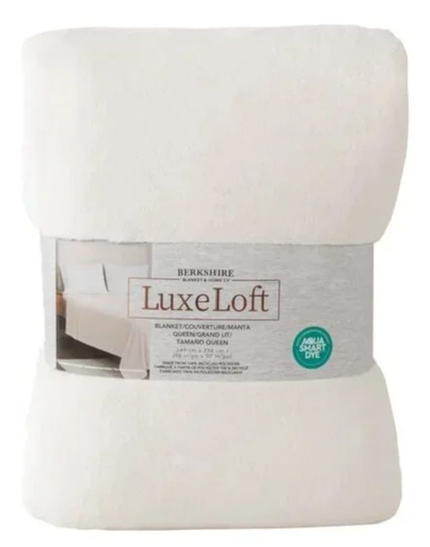 Berkshire Luxe Loft Throw Ivory