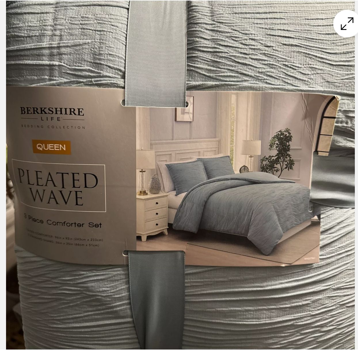 Berkshire Life Pleated Wave 3 pc Comforter Set Queen