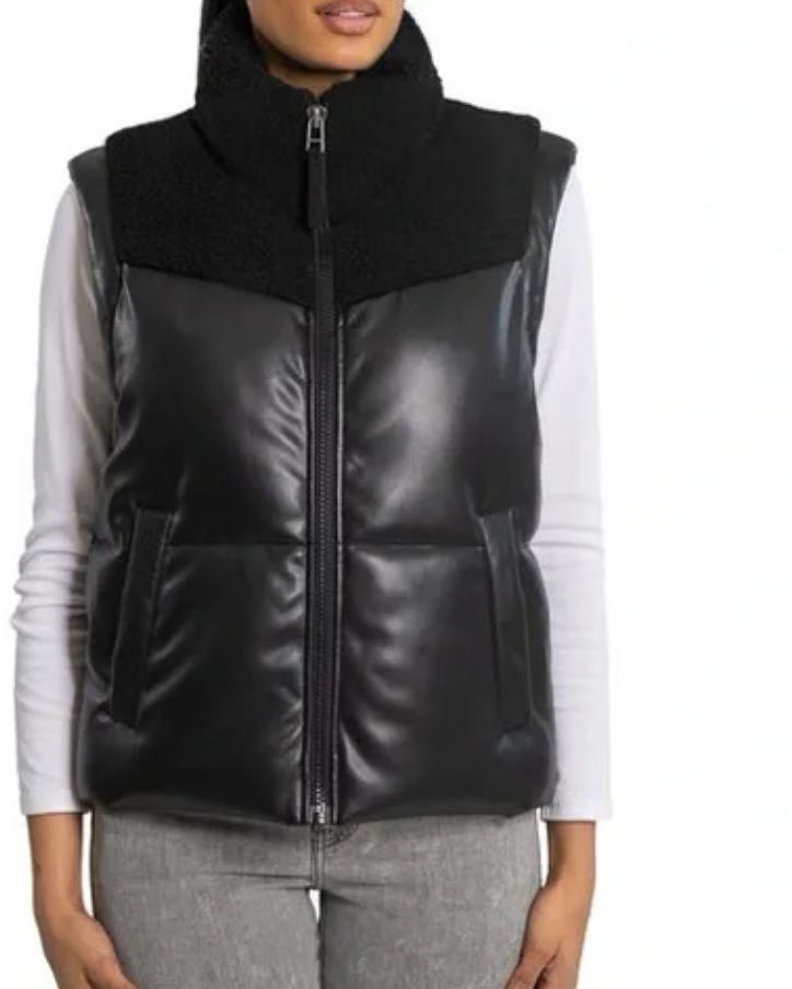 BearPaw Ladies Pleather Vest With Fleece Size M