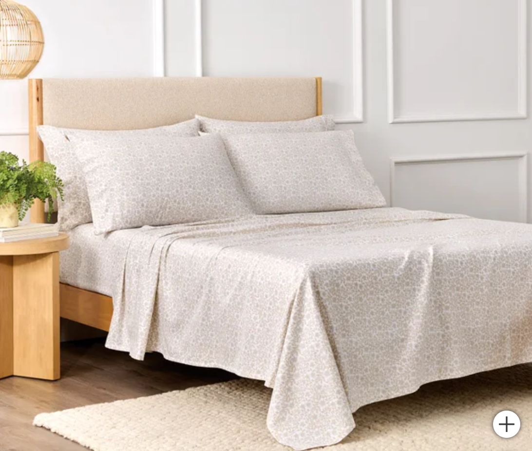 Purely Organic 300 Thread Count 6-piece 100% Cotton Sheet Set, Retail $69.99