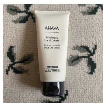 383651 3.4 Oz Superfood Kale &amp; Turmeric Smoothing Hand Cream for Womens-Retail-$ 10.49