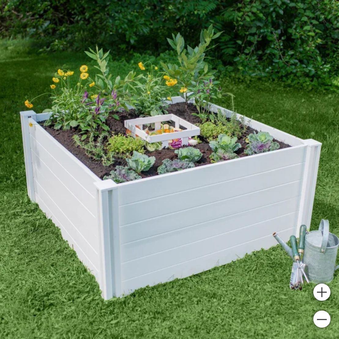 Vita Keyhole 4&#39; x 4&#39; Composting Garden Bed - Retail $149.99