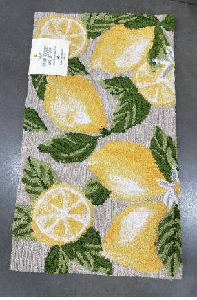 Hand Hooked Accent Rug 22x38 - Retail $ 14.99