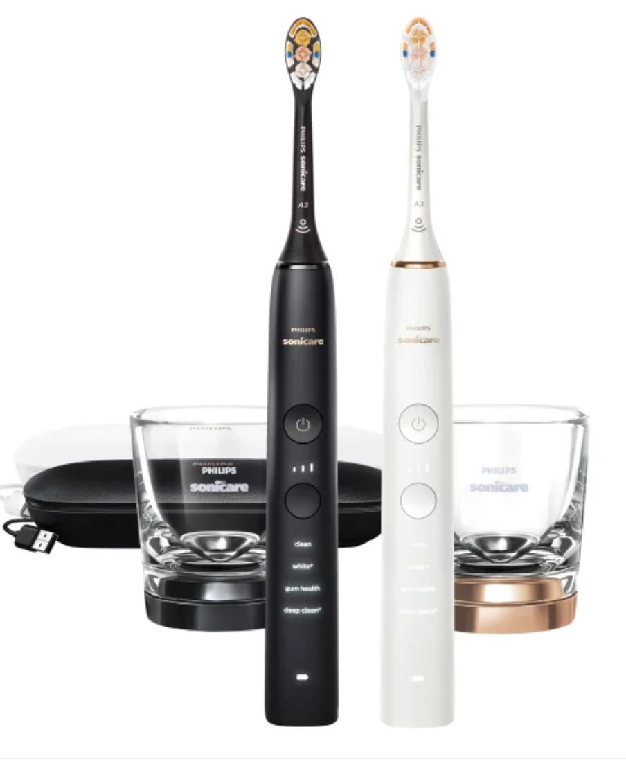 SONICARE DIAMONDCLEAN PHILIPS (2 white)-Retail - $279.99, CONDITION: LIKE NEW