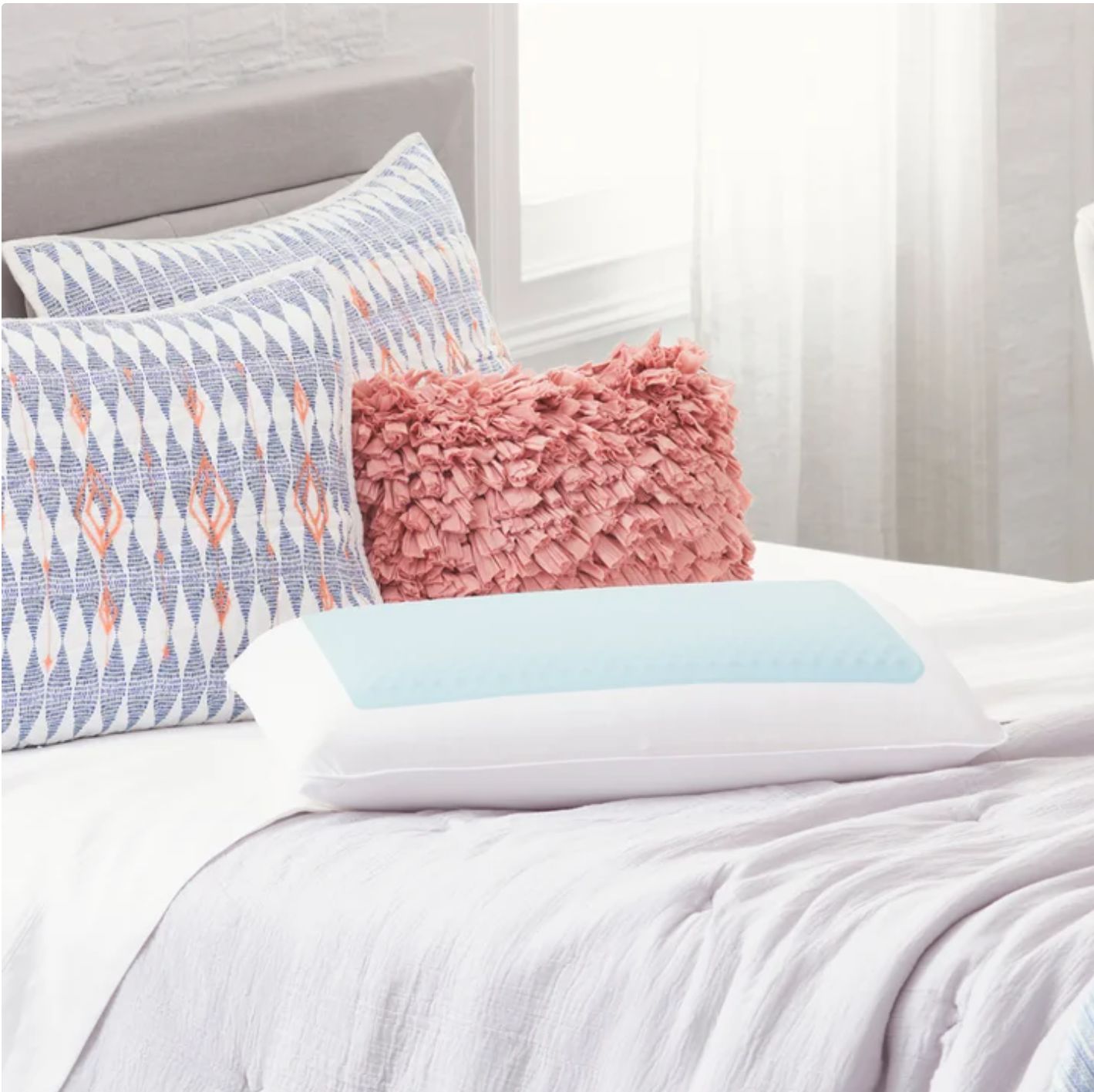 Comfort Revolution Blue Bubble Gel + Memory Foam Pillow - Retail $37.99