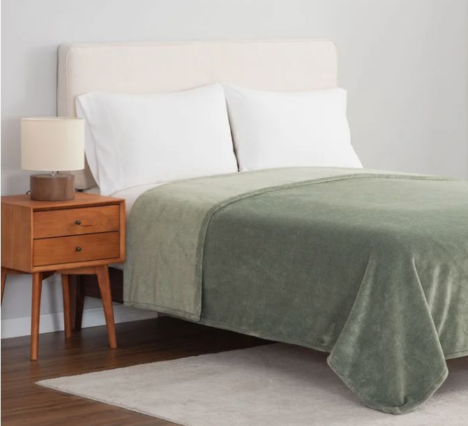 Berkshire Extra Plush Blanket - RETAIL - $21.99