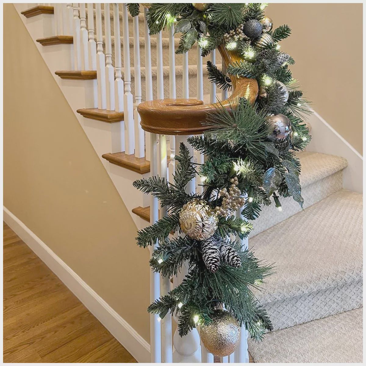 Pre-Lit Decorated Holiday Artificial Garland Metallic 2.7M - Retail $99.99