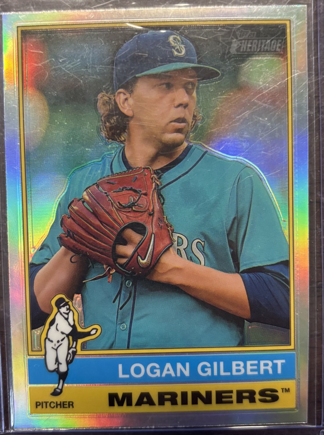 2025 Topps Heritage - Logan Gilbert (Refractor) #492 - $15.00