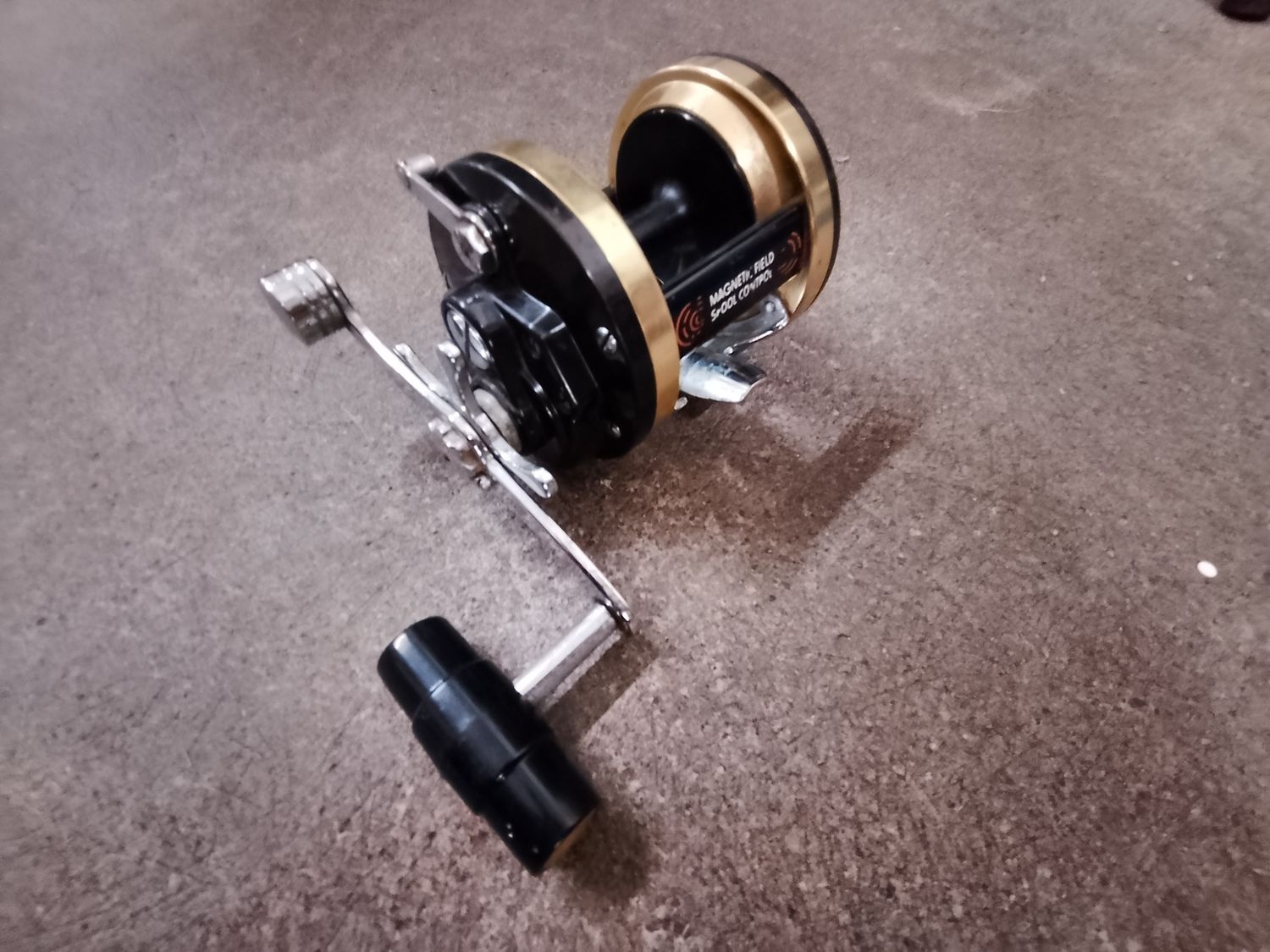 Penn Mag Power 970 - Baitcasting Fishing Reel - High Speed Retrieve