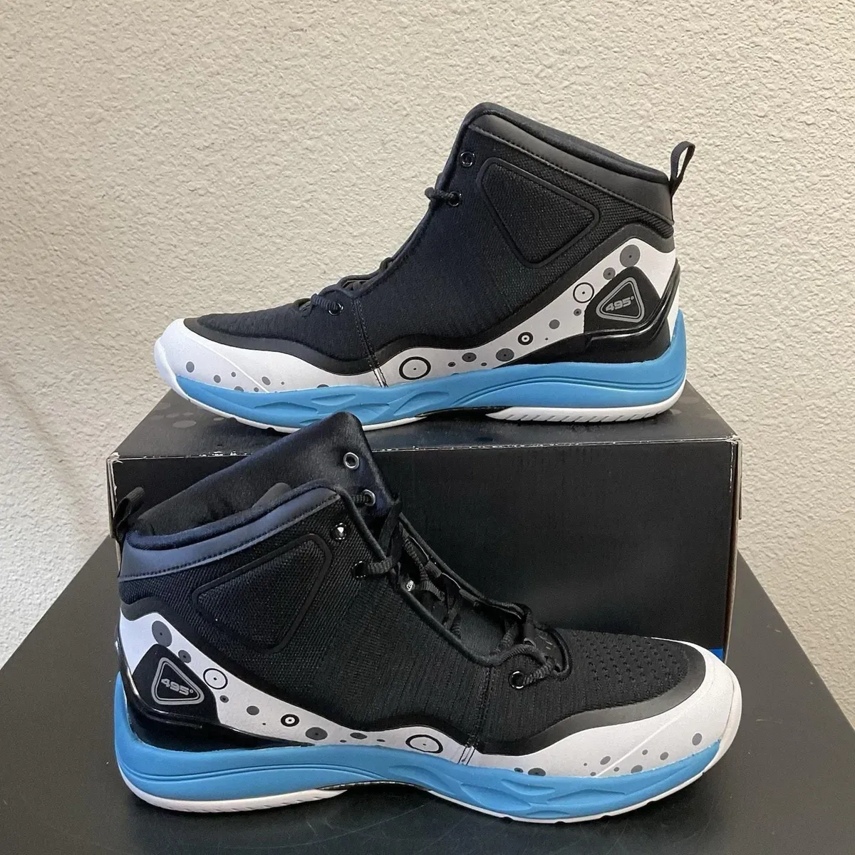 Q4 Q4MB-015 Aster White Men's Basketball Shoes - Size 11 - Retail $50