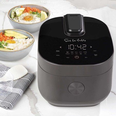Open Box Sur La Table Rice Cooker with Induction Technology Black SLT-5801 - Retail $117.99