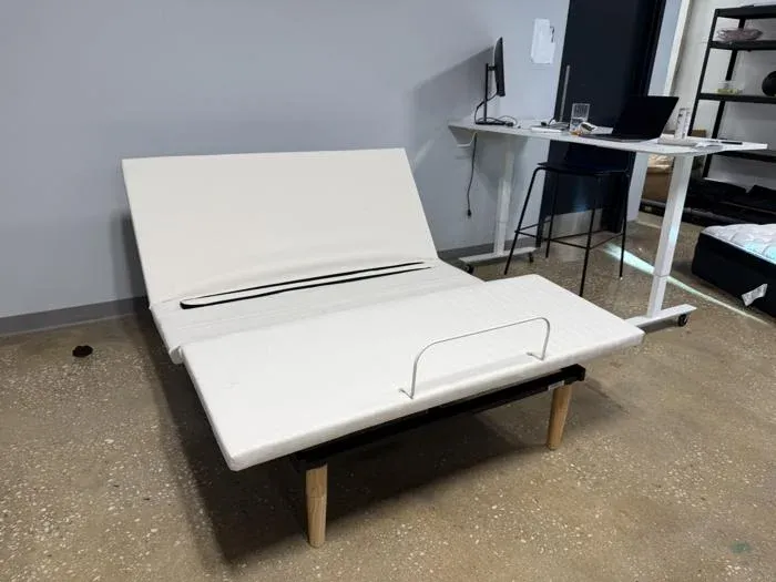 Silk &amp; Snow - Adjustable Bed - Full - Core