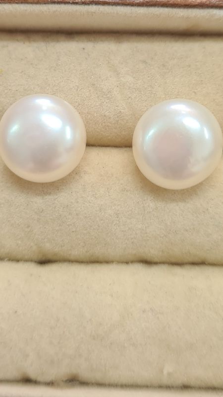 12mm Fresh Water Pearl Earrings - Natural