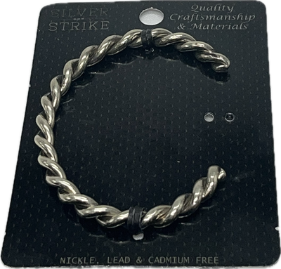 M &amp; F SILVER STRIKE SILVER BRACELET D47813