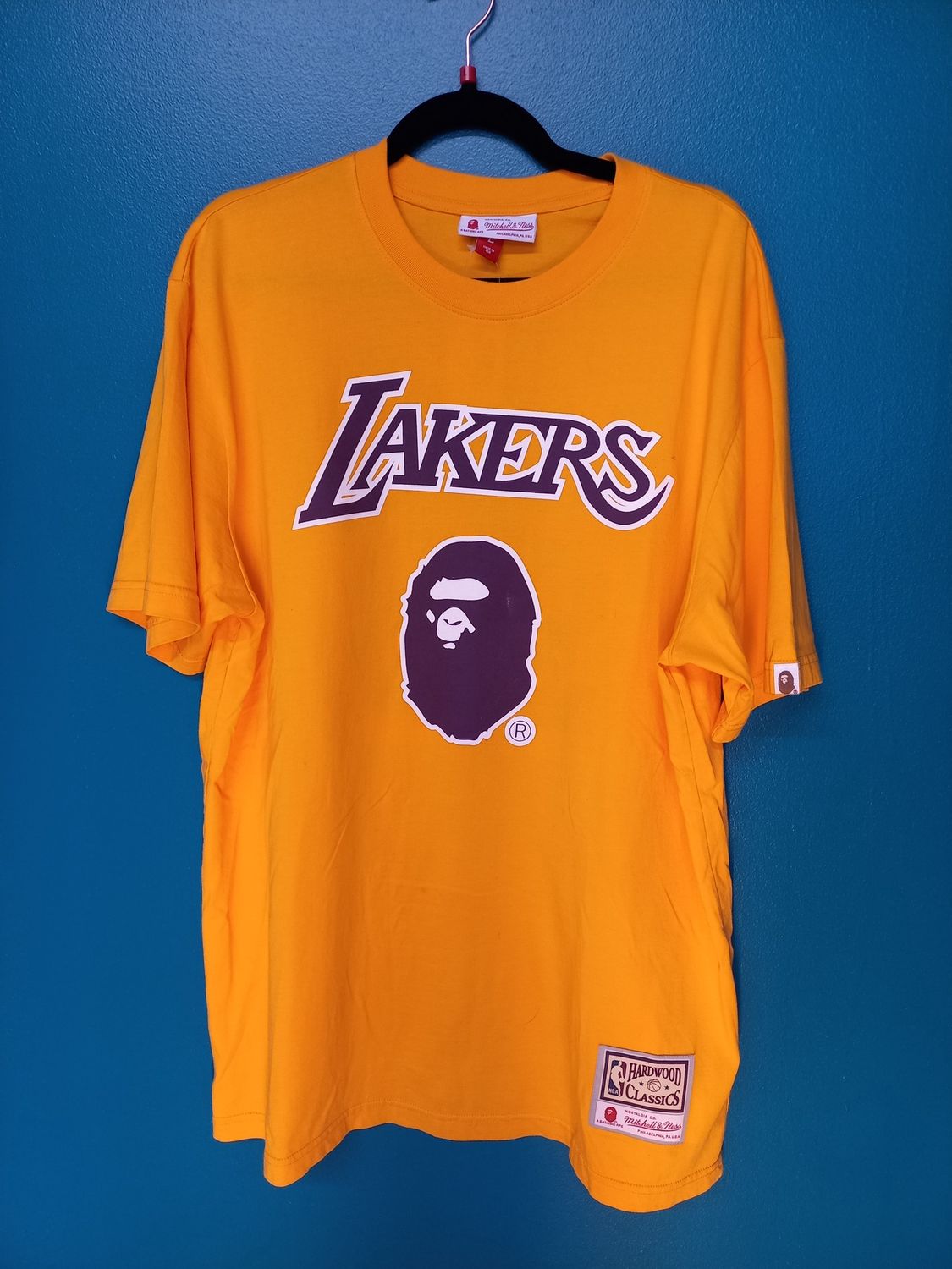 Bape X Mitchell &amp; Ness - Lakers T-Shirt - Yellow - L