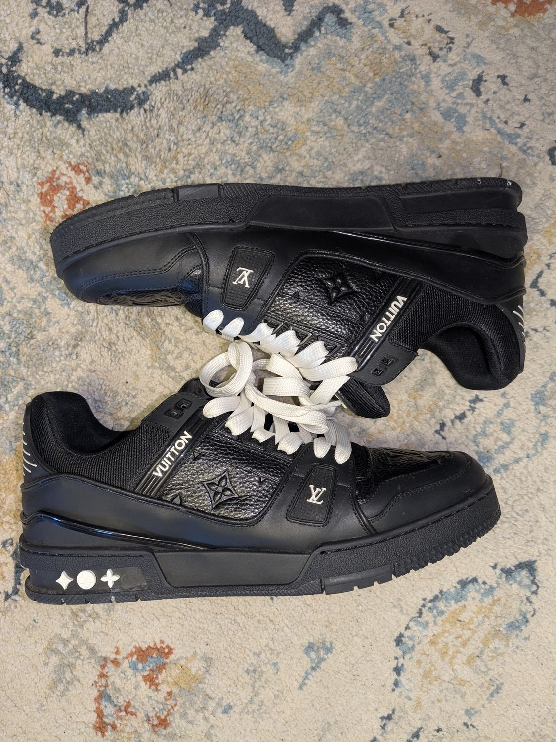 Louis Vuitton Black Leather Monogram Trainers - 8 (9 US)