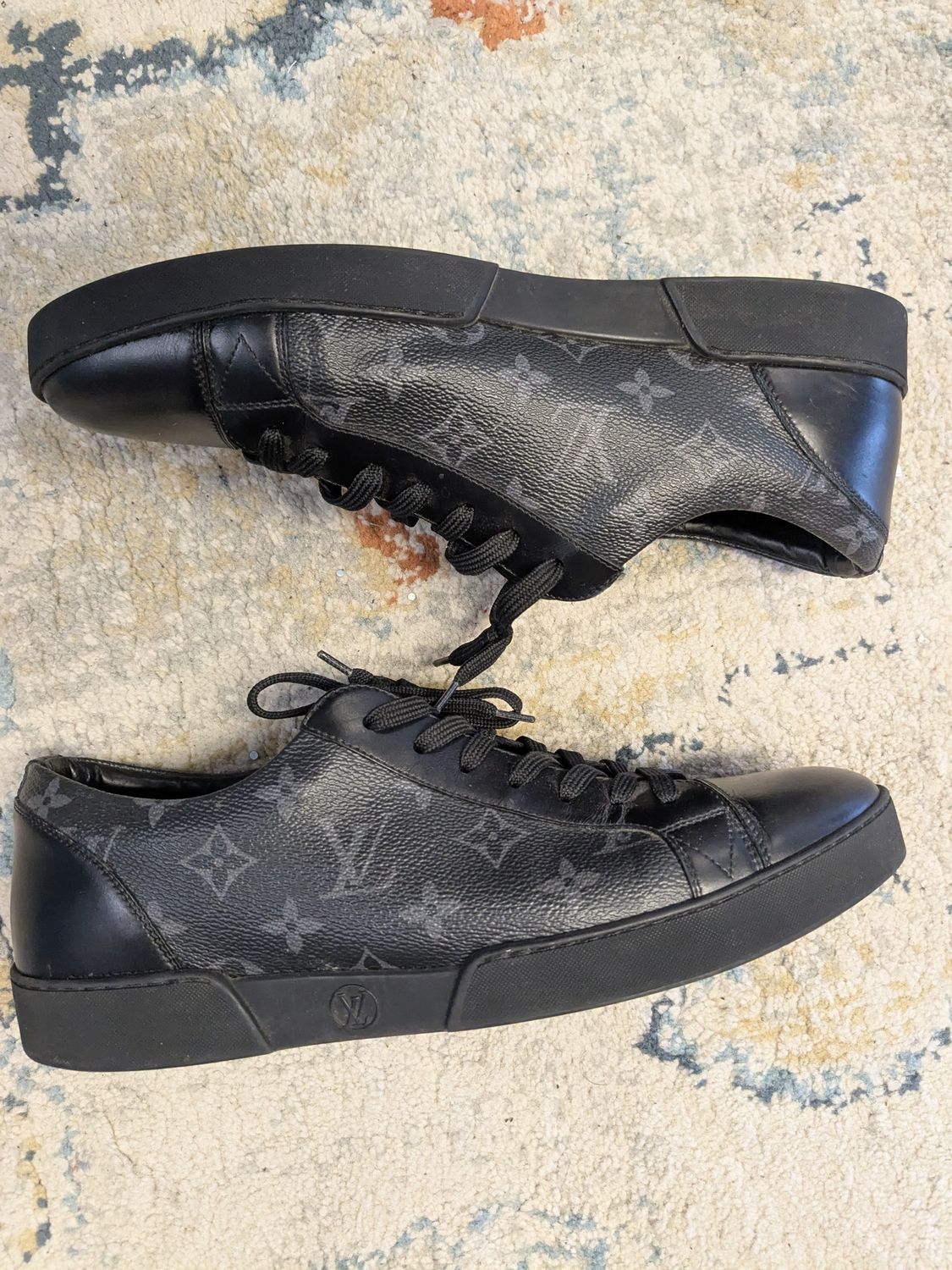 Louis Vuitton Black/Grey Monogram Low Sneakers