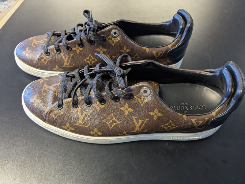 Louis Vuitton Low Monogram Frontrow Sneakers (box)