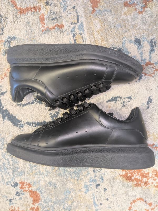 Alexander McQueen Oversized Sole Sneakers All Black (no box) - 42.5