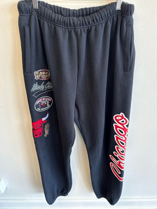 Mitchell &amp; Ness - Bulls Sweatpants - Black - L