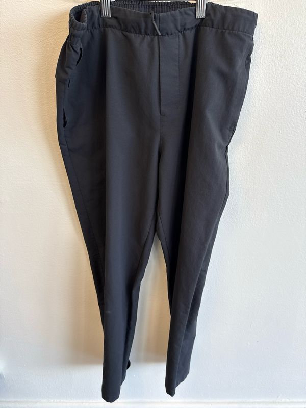 Lululemon Dark Grey Pants (dmg'd drawstring) Sz M