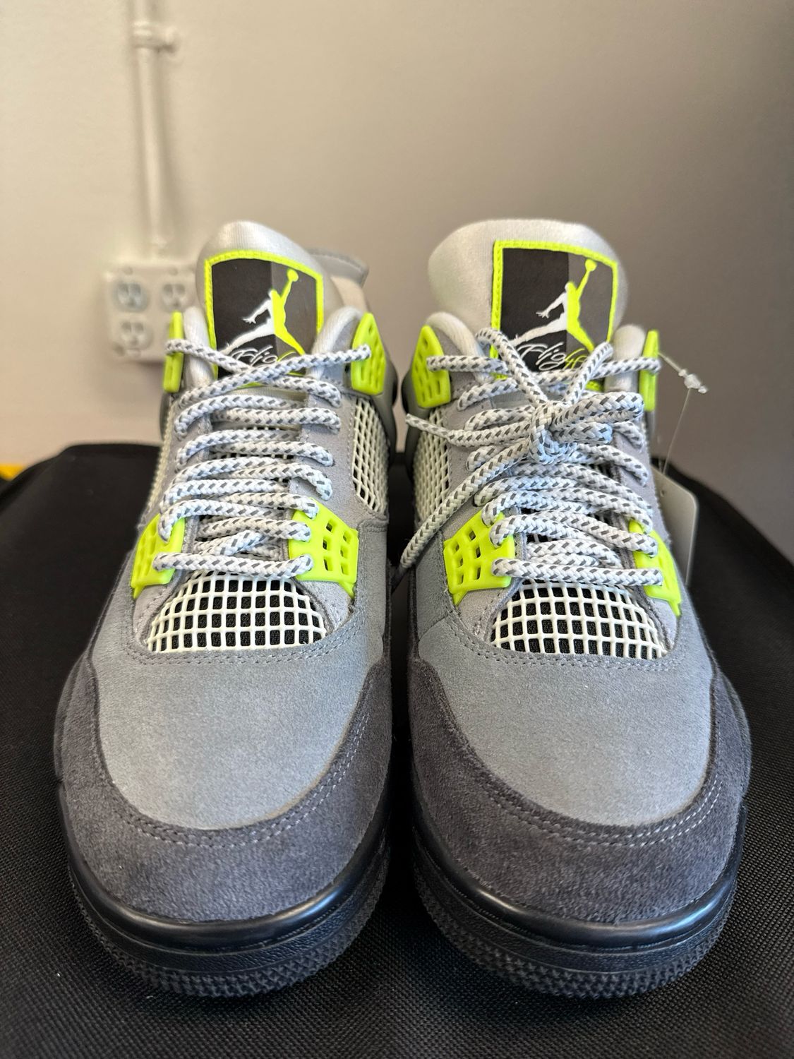 Jordan 4 Grey/Neon Sz:8 NEW (box)