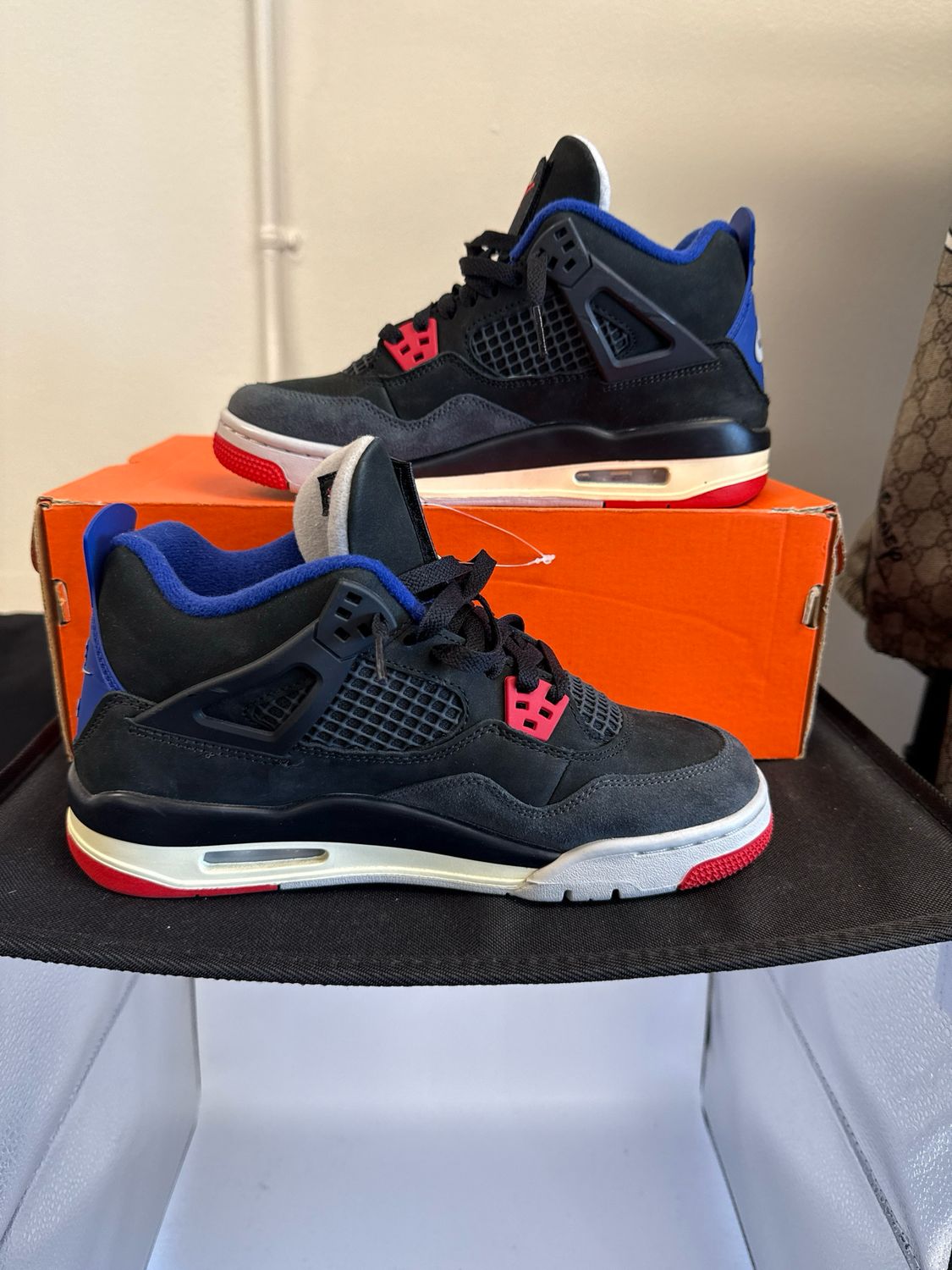 Retro 4 Rare Air(used) box