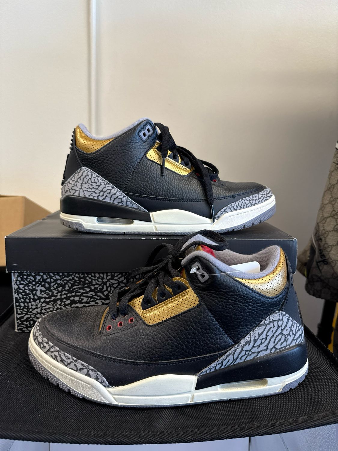 Jordan 3 Retro – Red/Metallic Gold – 9.5