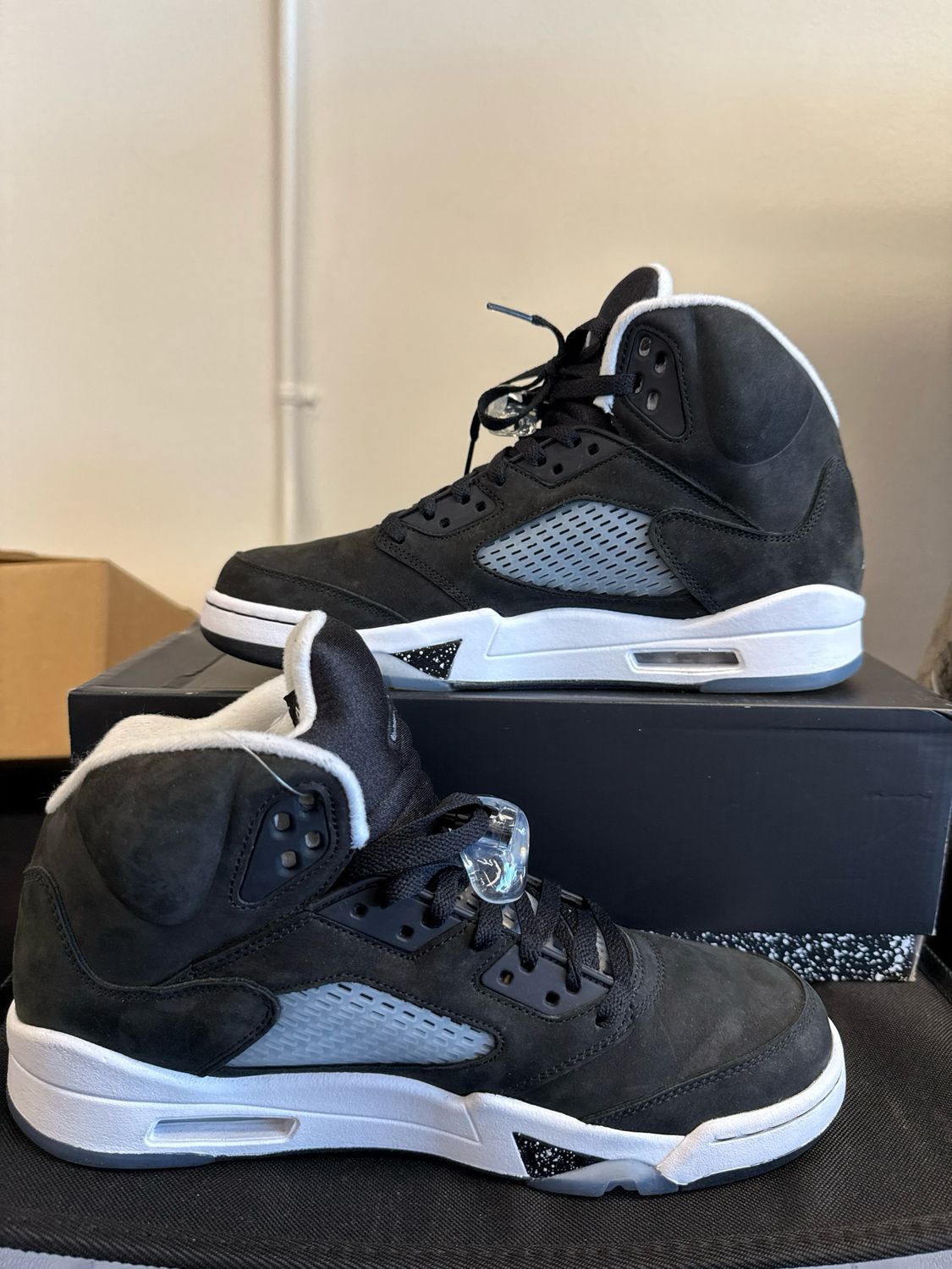 Jordan 5 Oreo Sz 9.5 (box)