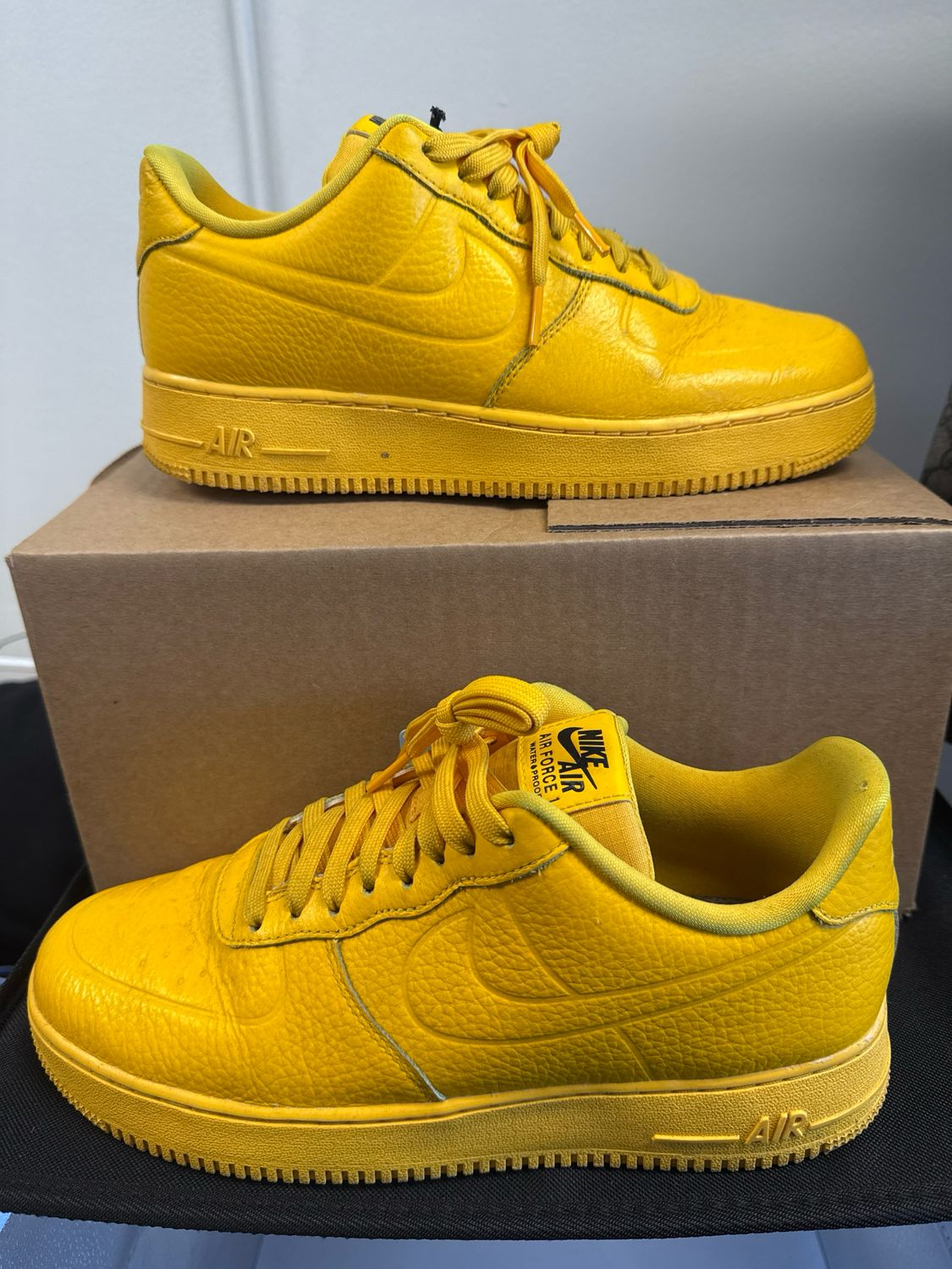 Nike Yellow AF1 Low - 9.5