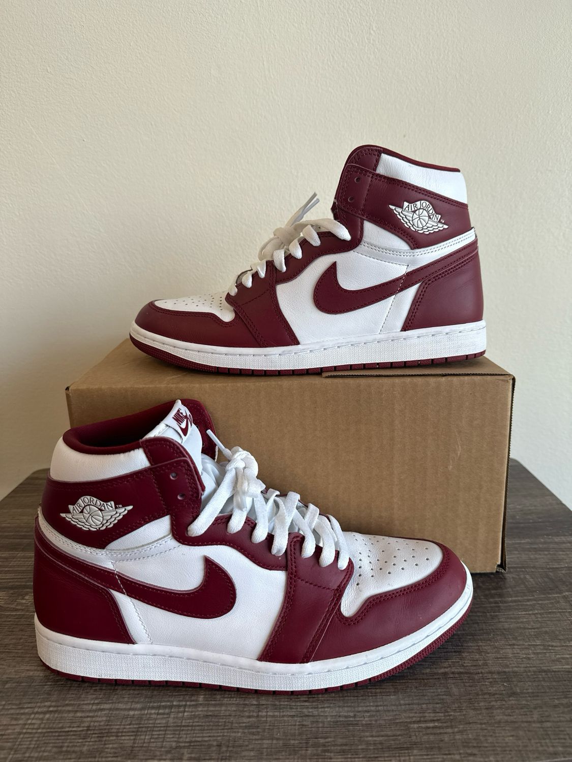 Retro 1 Artisinal Red (used) box