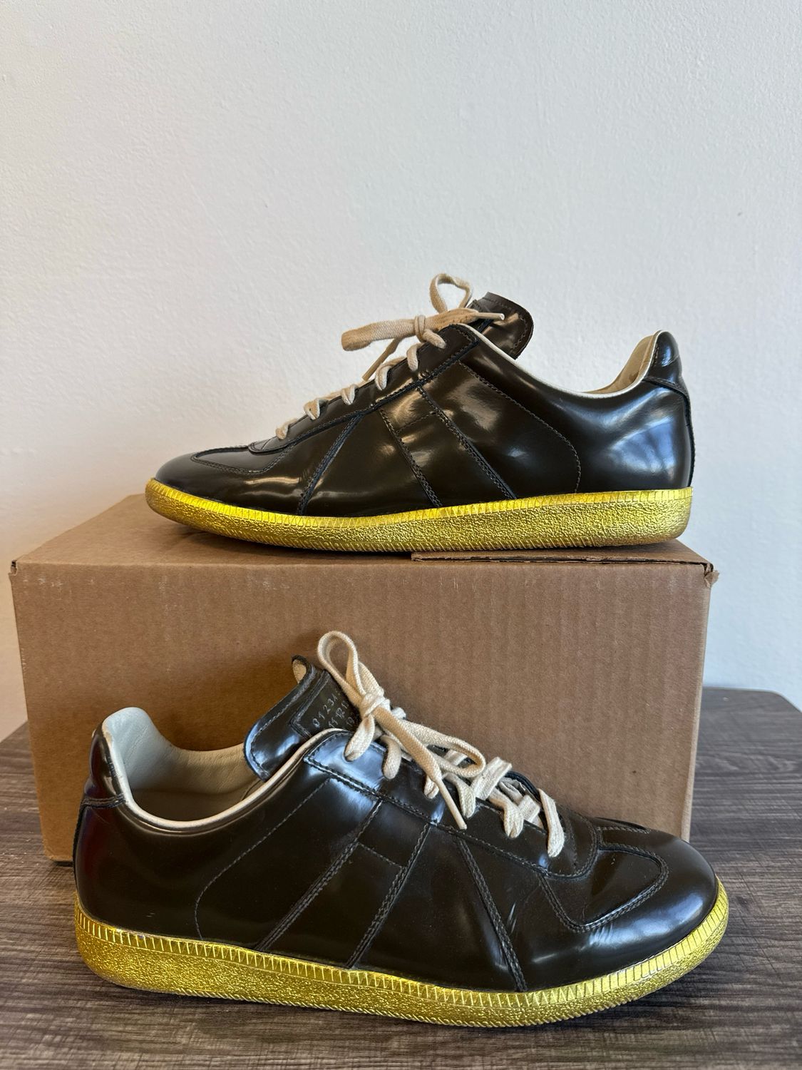 Maison Margiela Brown/Gold Gats Sz 9 (no box or insoles) Sz 9