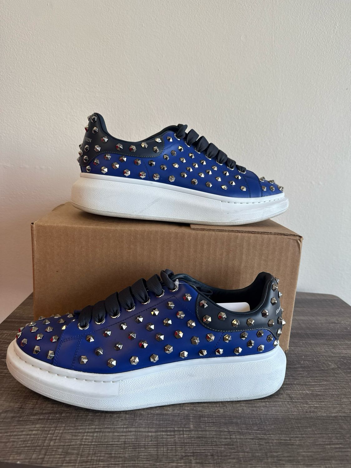 Alexandar McQueen Blue/Black Stud Sz:10 (no box)