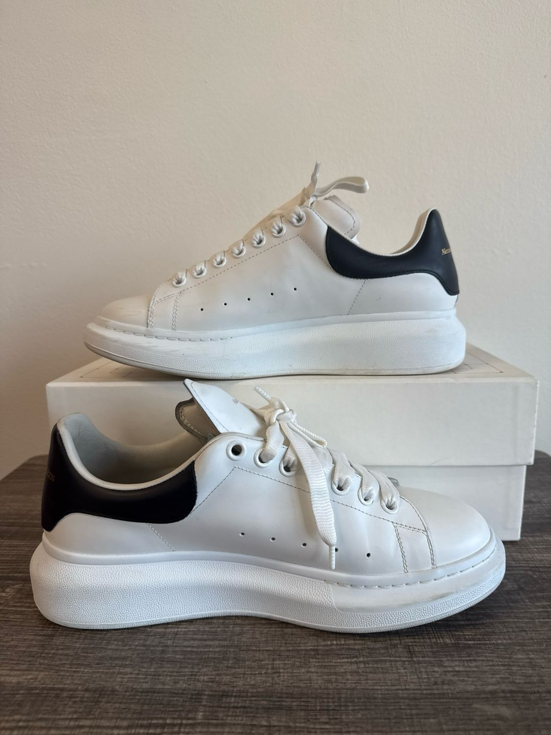 Alexander McQueen - Shoes - White/Black - 43