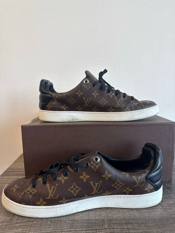 Louis Vuitton Low Monogram Frontrow Sneakers (box)