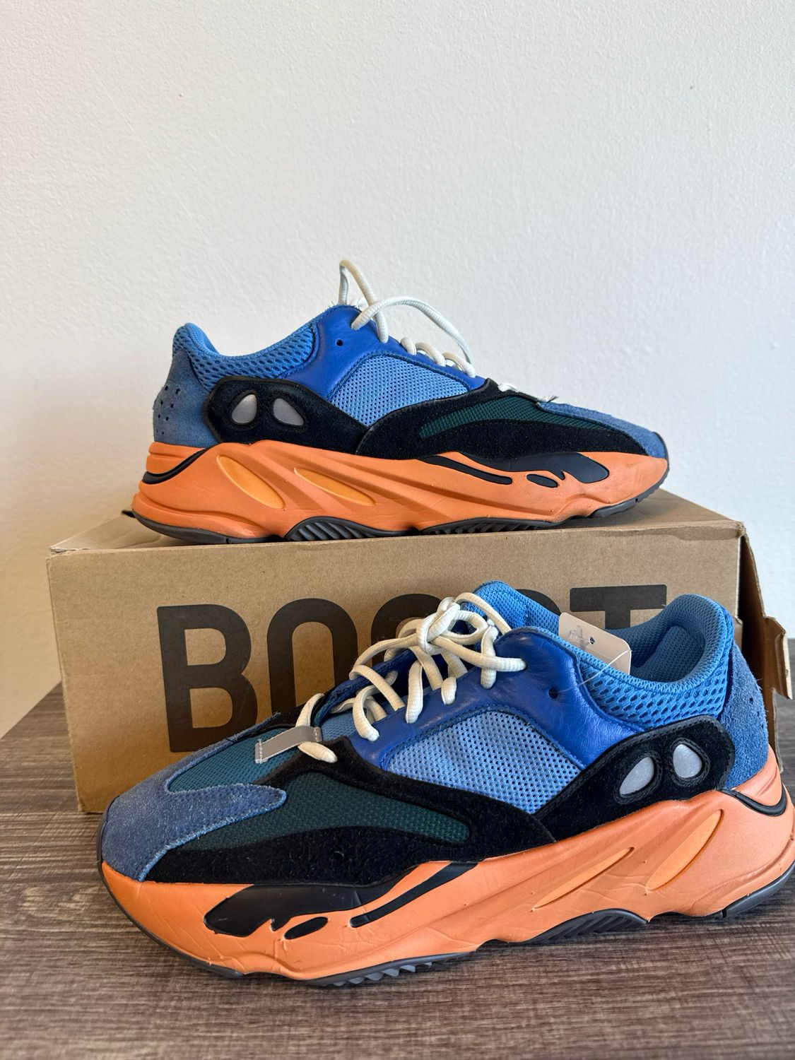 Yeezy Boost 700 - Bright Blue - 9.5
