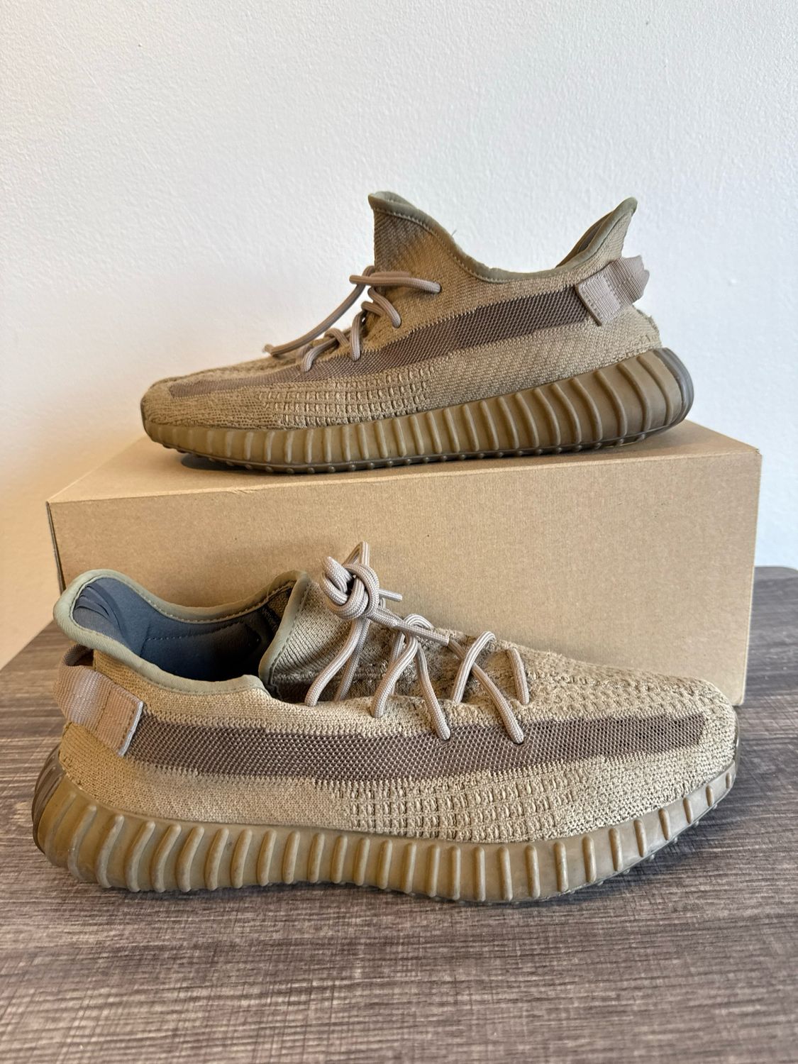 Yeezy 350 Earth Sneakers