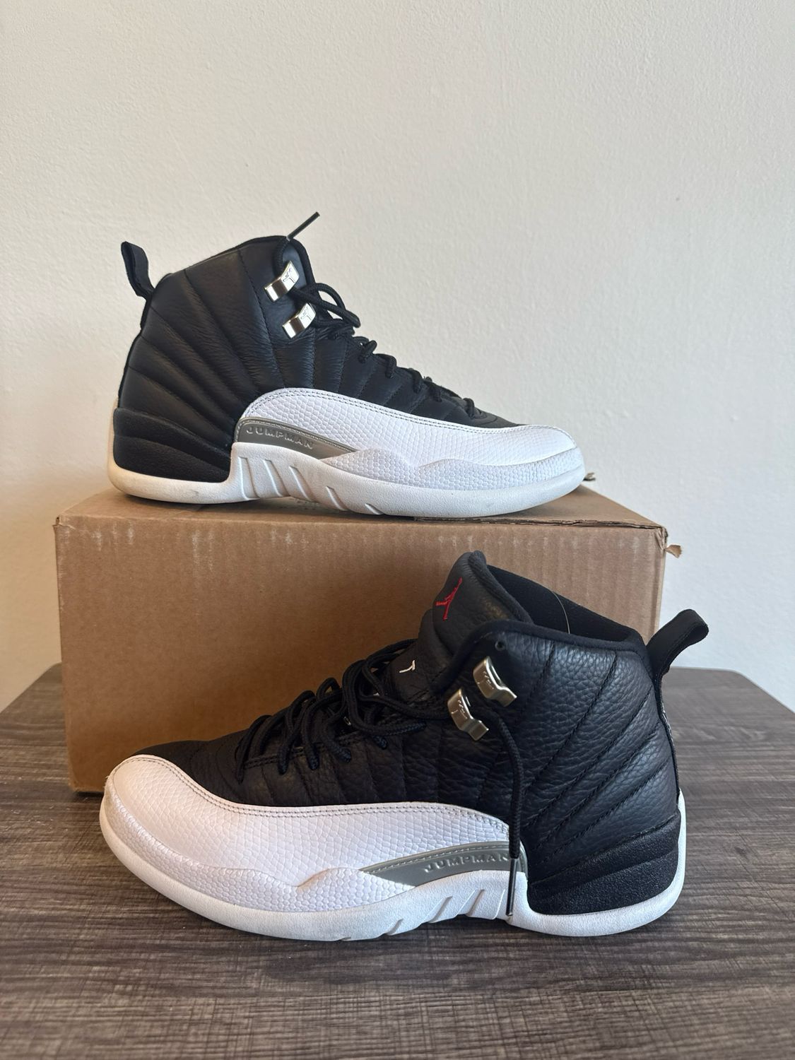 Nike Jordan 12 Playoffs Sz 8