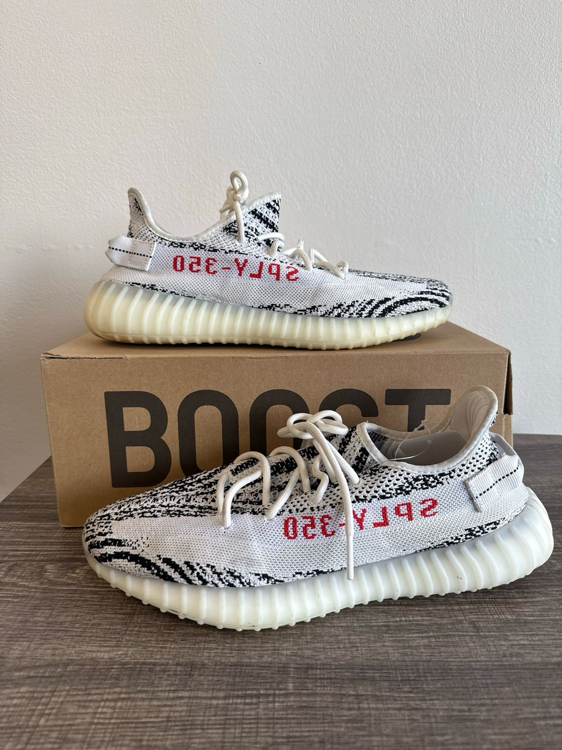 Yeezy 350 Zebra(used)box Sz 12