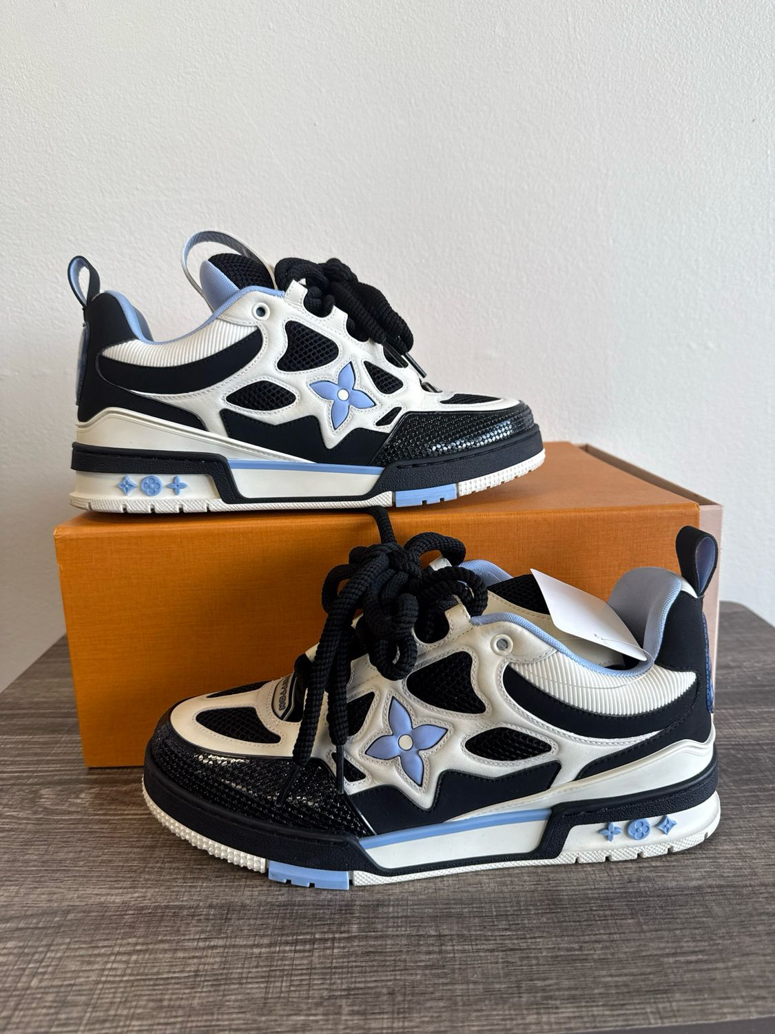Louis Vuitton Blue/Black/White Skate Sz 8.5