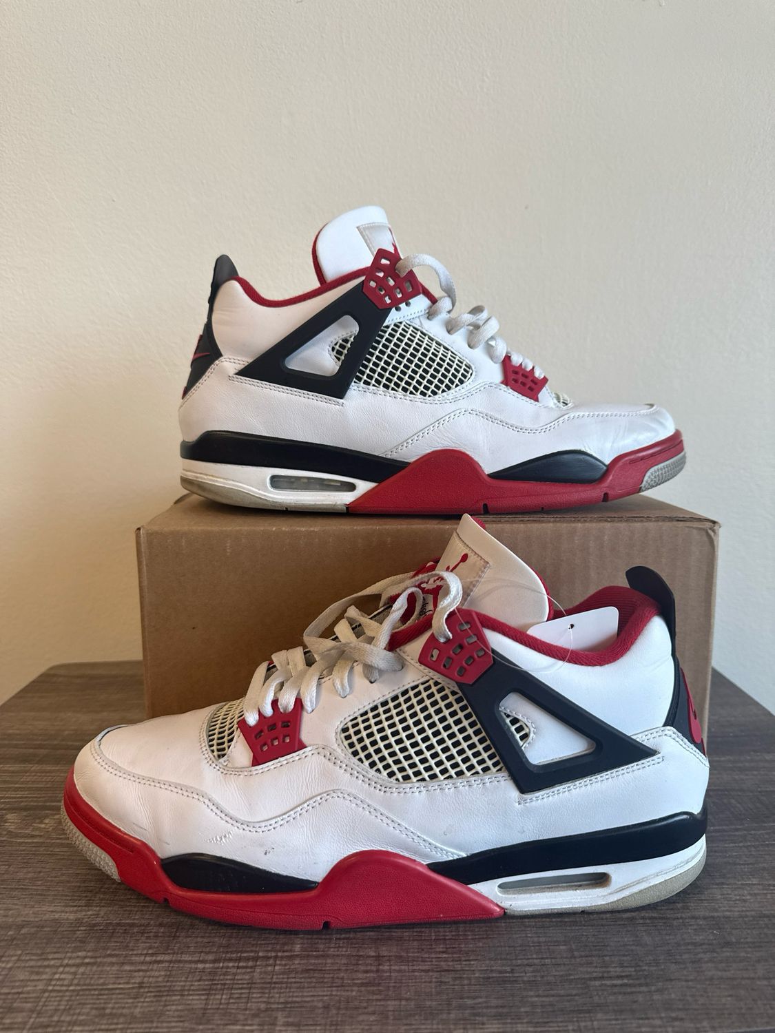 Jordan 4 Fire Red Sz 14