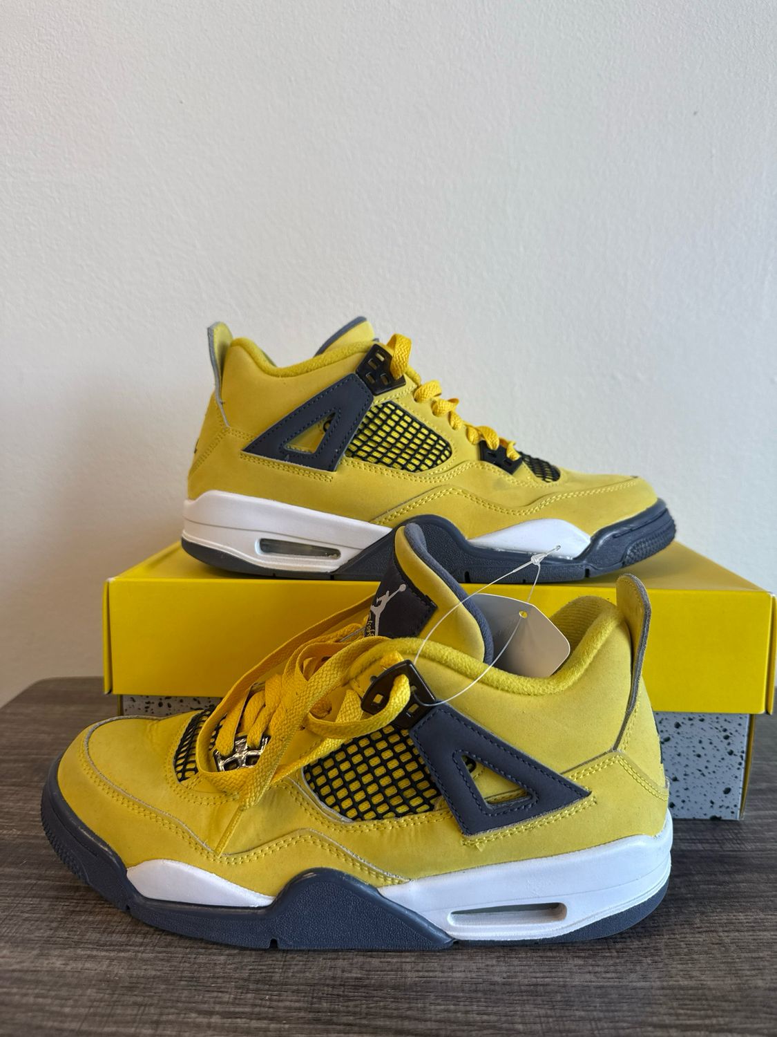Jordan Retro 4 Lightning (GS)