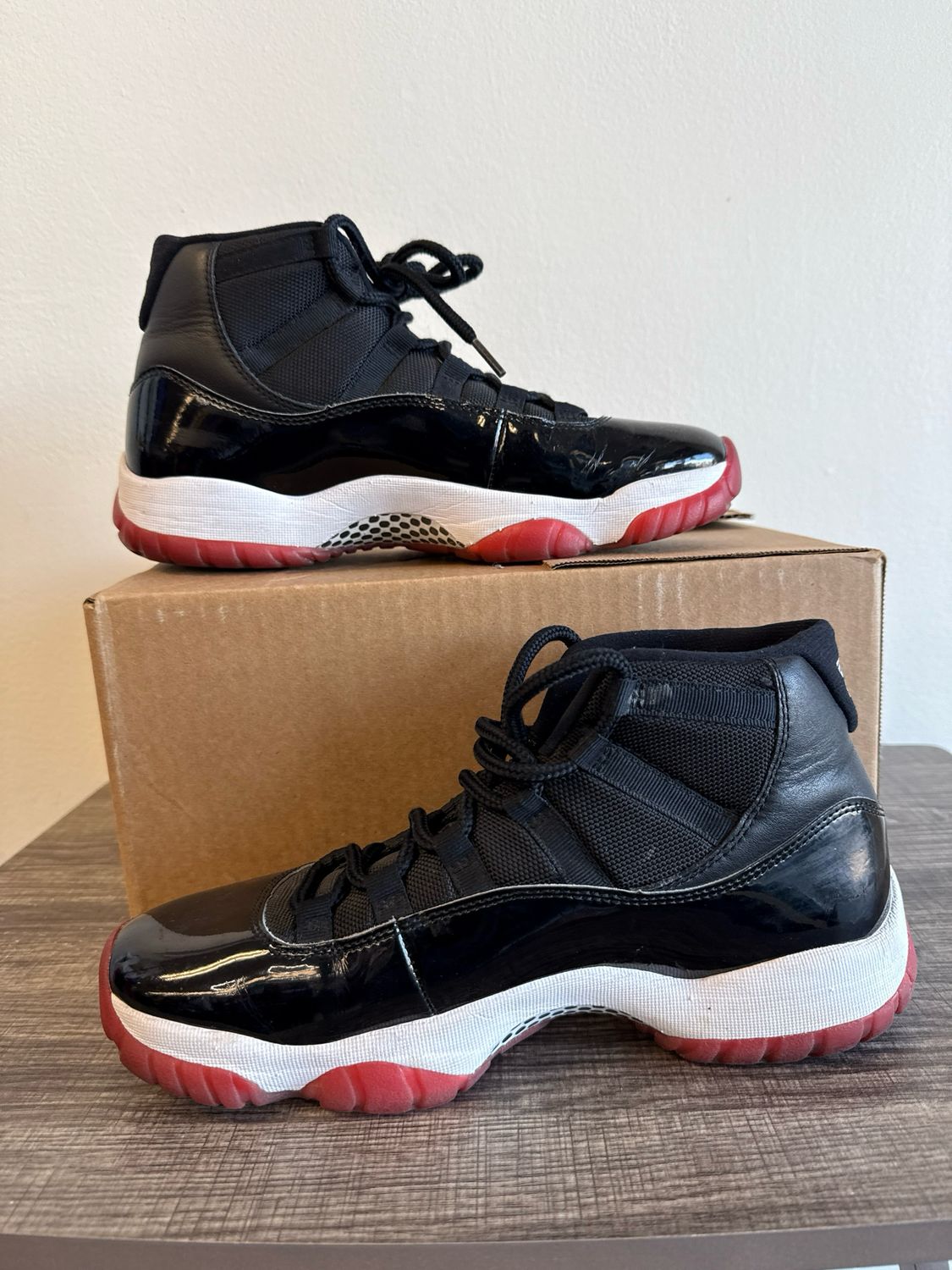 Jordan 11 Bred (2019 - 9.5)