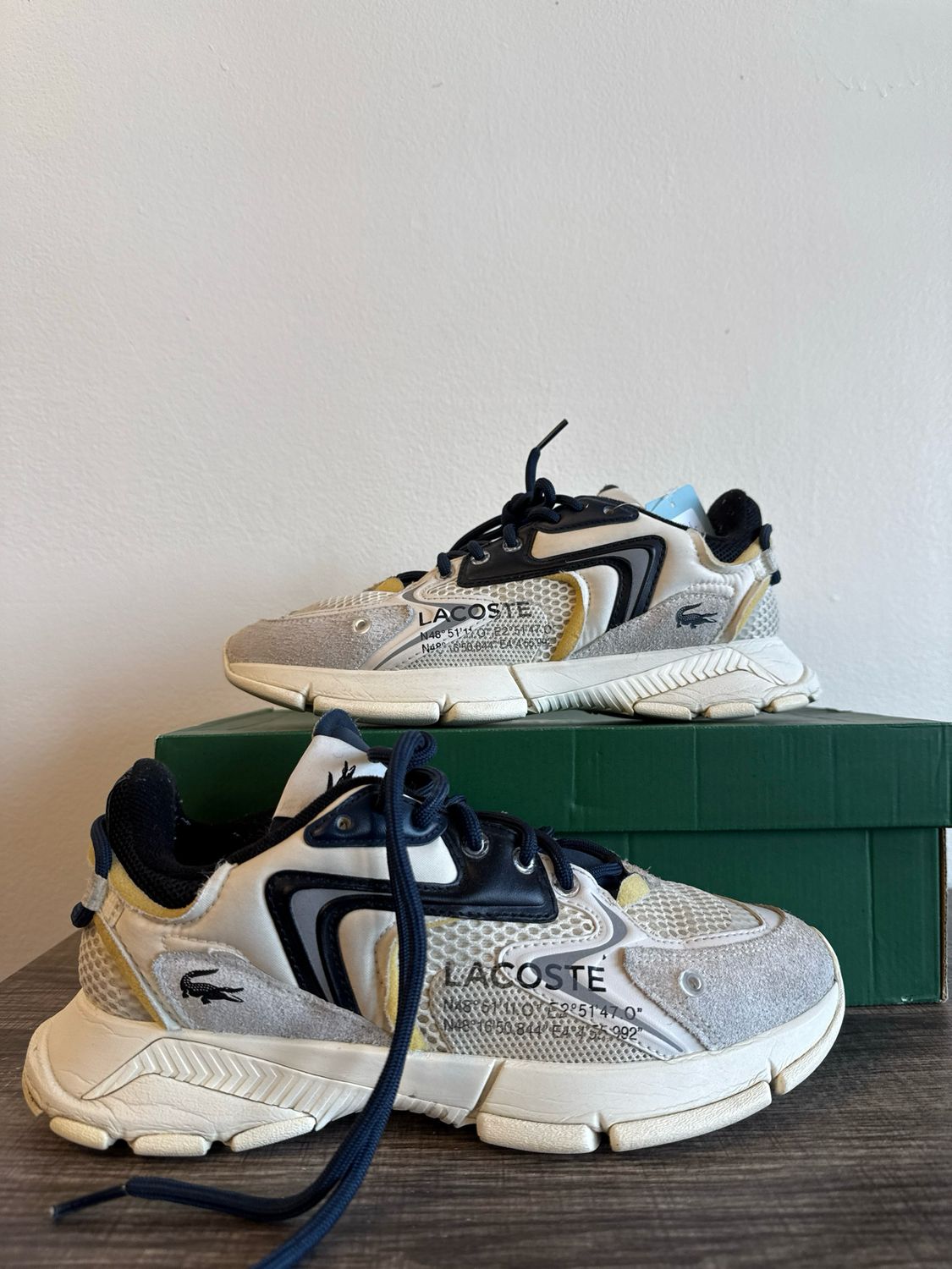 Lacoste - L003 Neo - White/Black - 9 (w/ box)