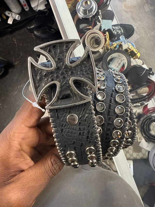 BB Simon Black Studded Cross Buckle Belt Sz 34