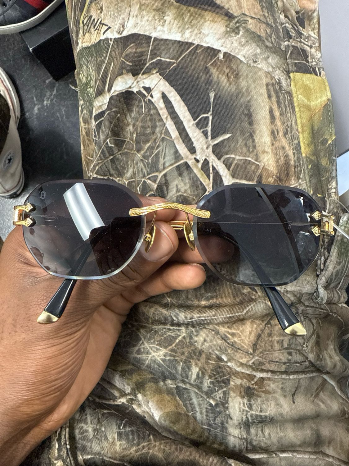 James Oro Gold/Black Sunglasses