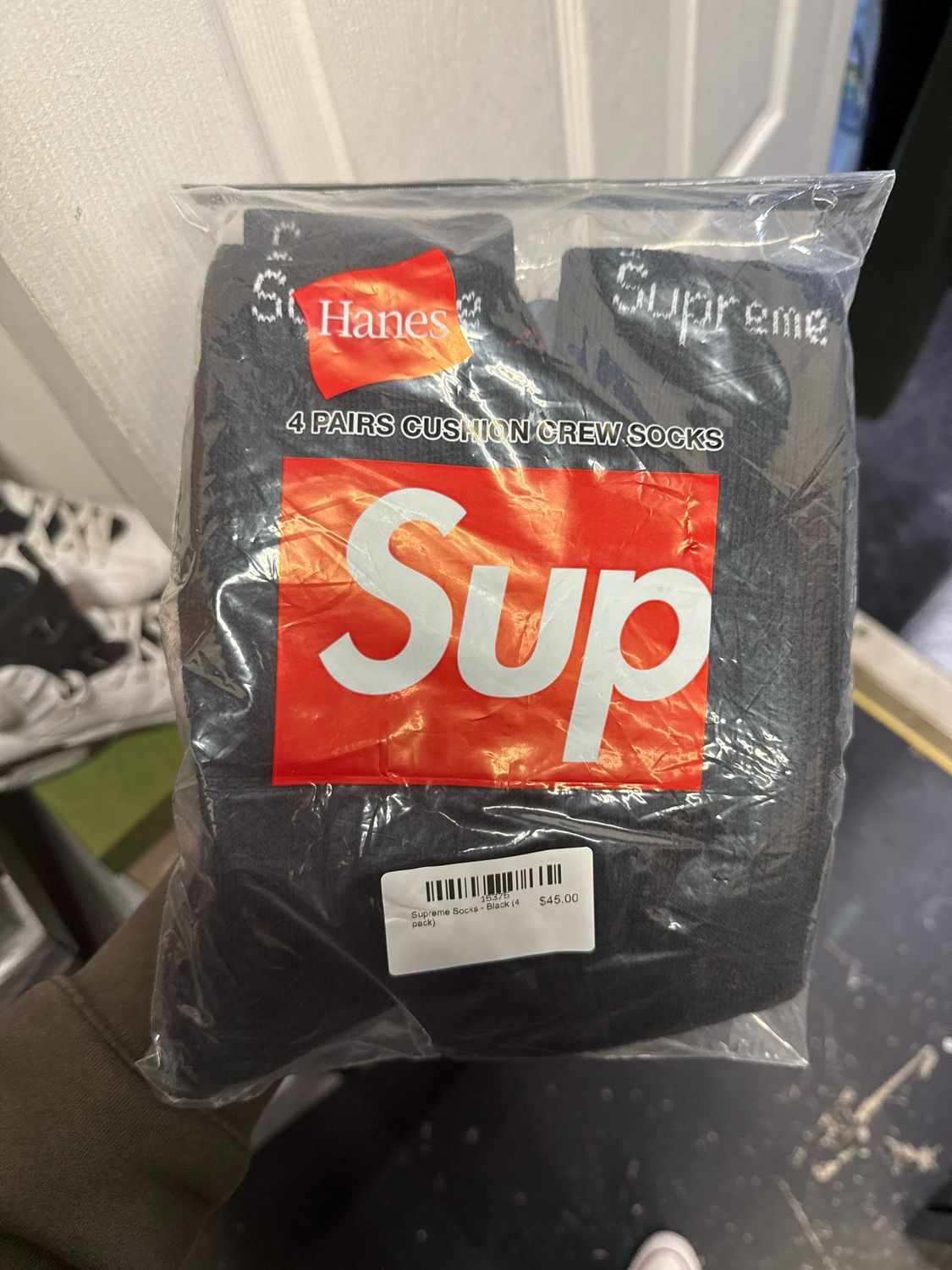 Supreme Socks - Black (4 pack)