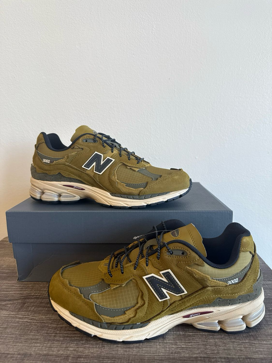 New Balance 2002R Hi Desert Sz 11