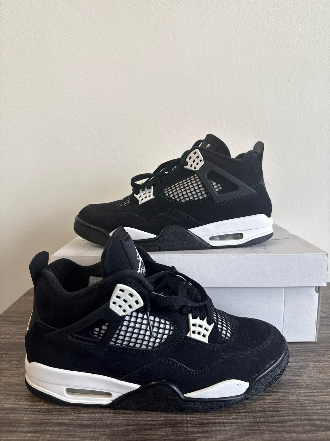 Jordan Retro 4 White Thunder (Box) Sz 8.5