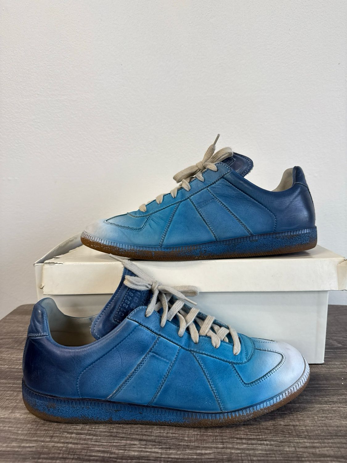 Maison Margiela Blue/White Gradient Sz 10
